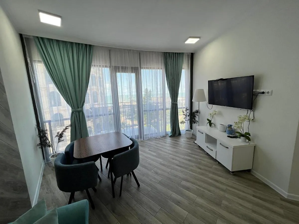 Holiday Lux Tower Batumi Apartment