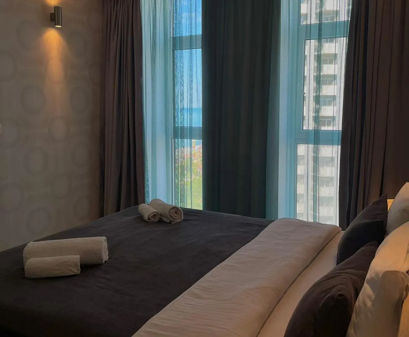 Apartment Holiday Lux Tower Batumi Georgia