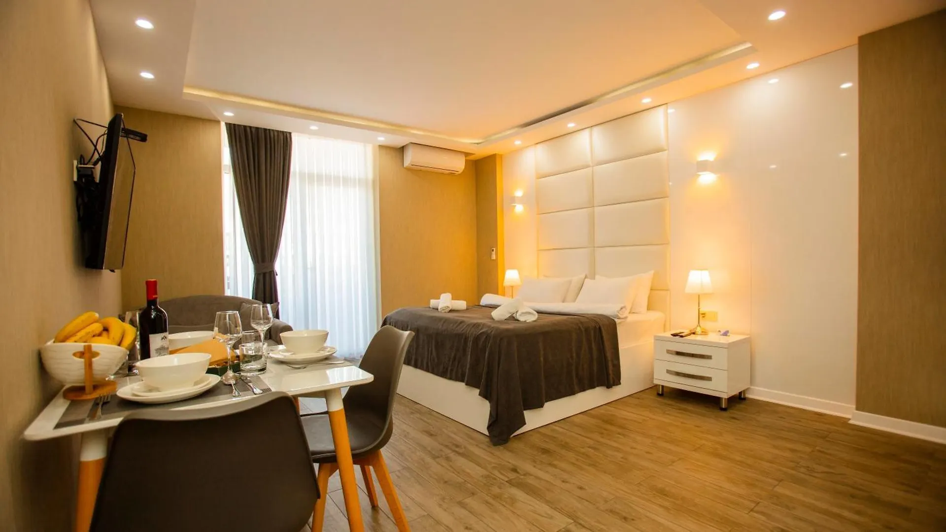 Holiday Lux Tower Batumi