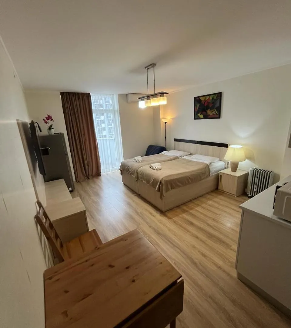 Holiday Lux Tower Batumi Apartment